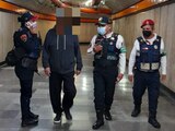 Policías del Metro evitan suicidio de adulto mayor en San Joaquín