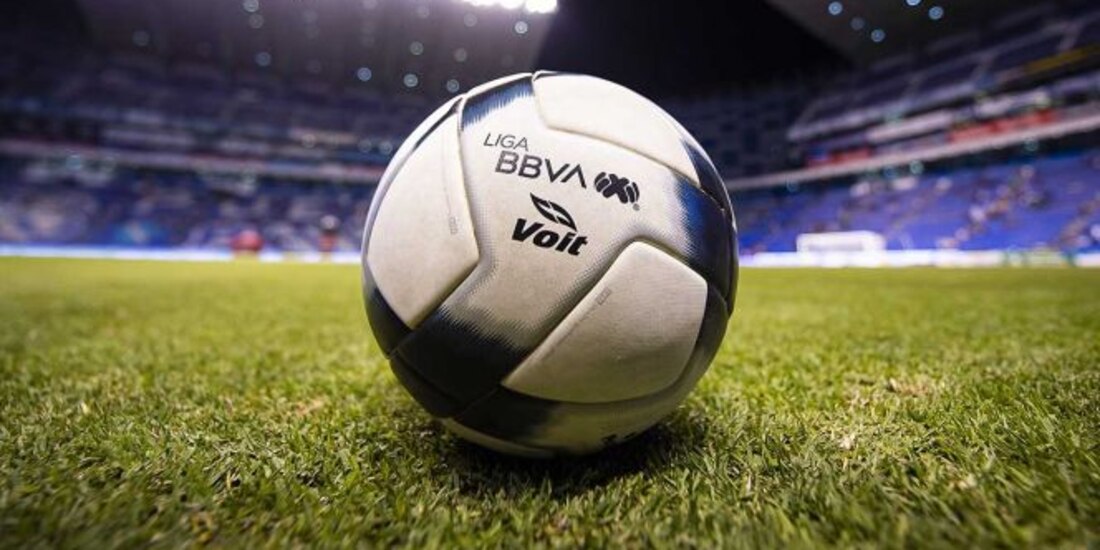 El balón con el que se juegan los partidos de la Liga MX.