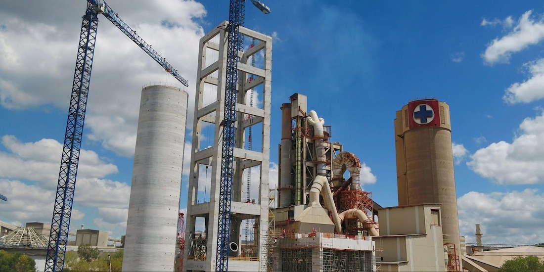 Operativo en Cooperativa Cruz Azul deja 33 personas detenidas.