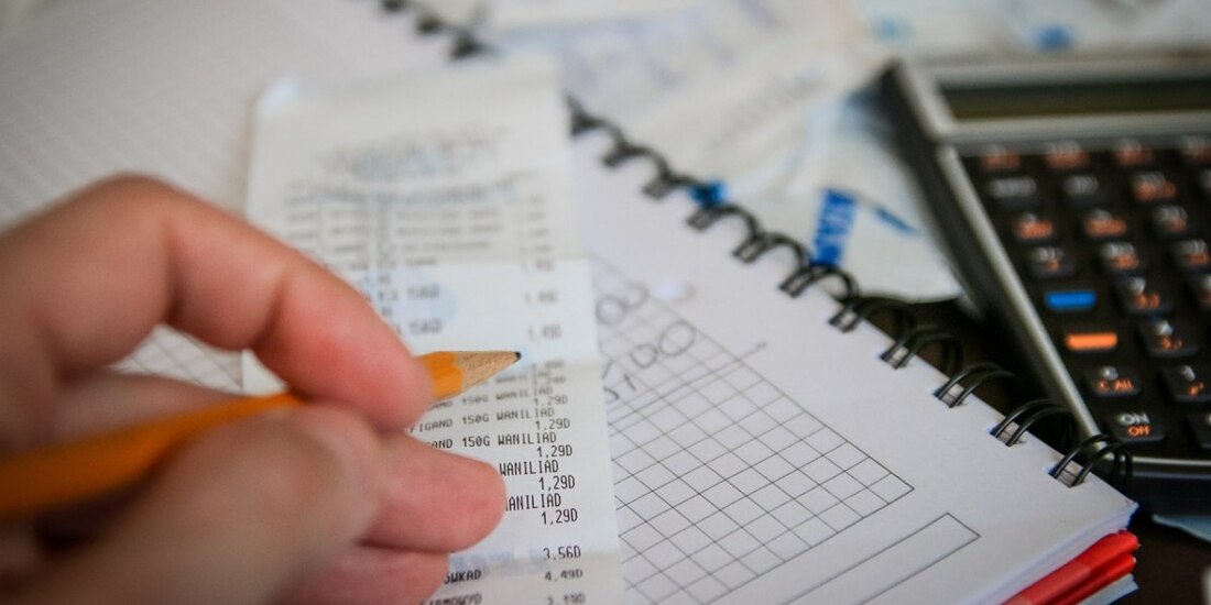 Conoce la costosa multa por no presentar la declaración mensual del SAT.