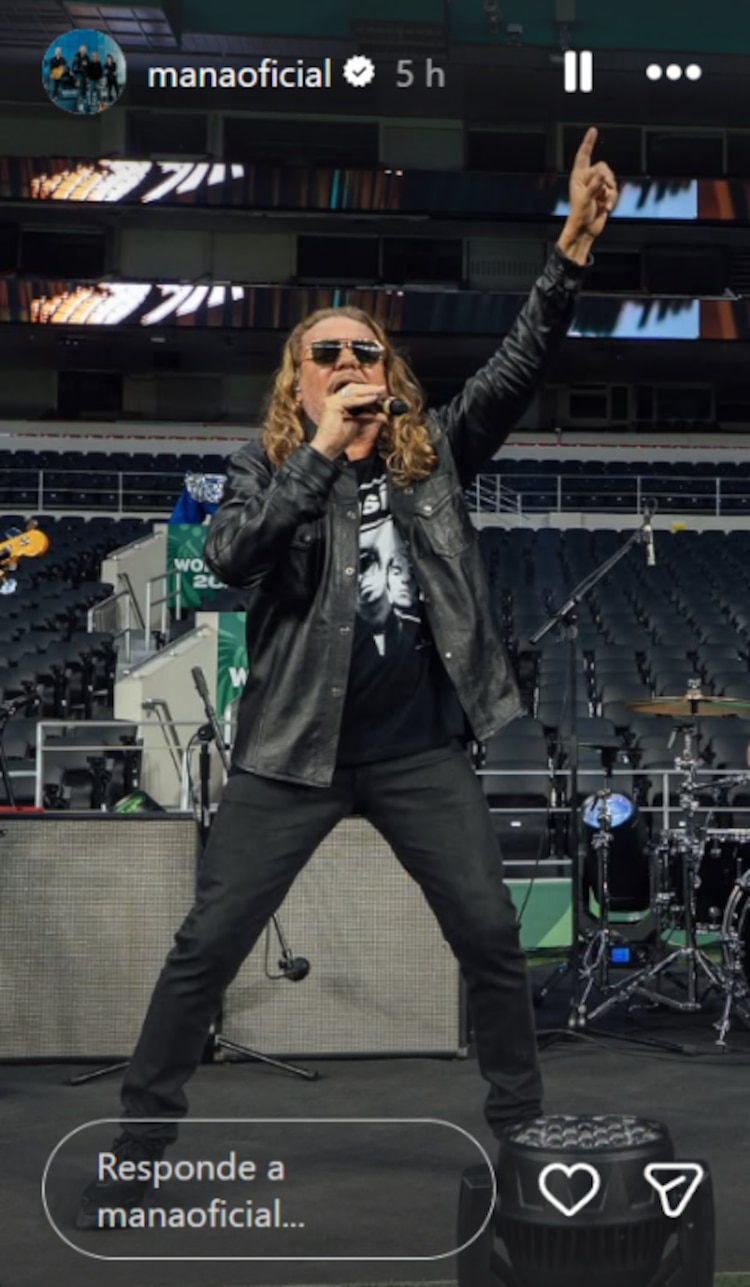 Fher de Maná ensaya previo al México vs. Inglaterra con una playera de Oasis