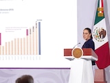 La mandataria demuestra avance de la IED, ayer.