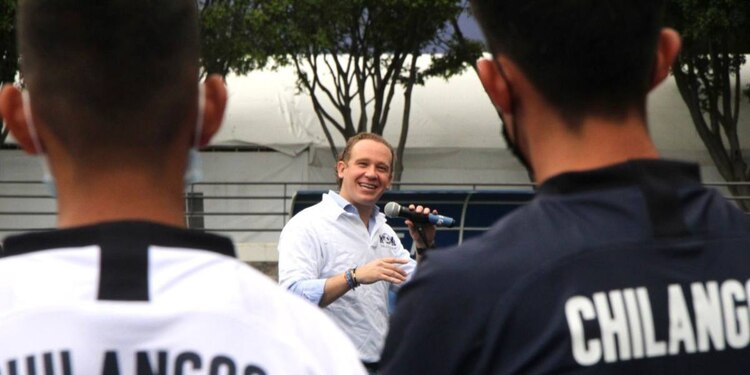 Santiago Taboada se comprometió a seguir impulsando al equipo.
