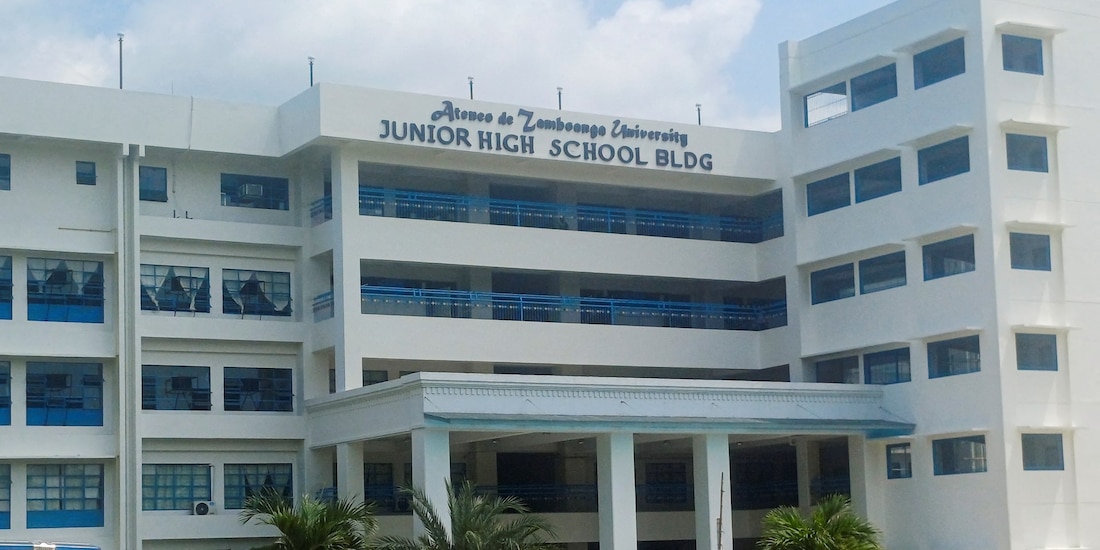 Tiroteo en escuela secundaria de la Universidad Ateneo de Zamboanga, en Filipinas.