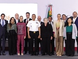 LA PRESIDENTA, ayer, con parte de su gabinete y la gobernadora de Quintana Roo