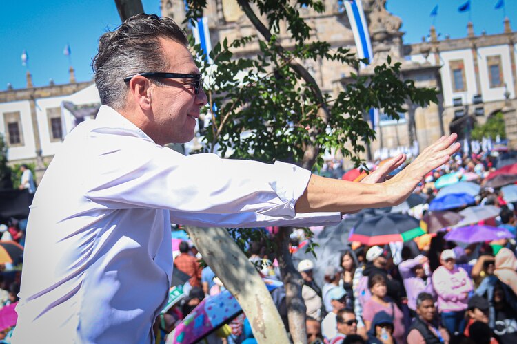 Pablo Lemus garantizó apoyo a a la Romería de la Virgen de Zapopan.