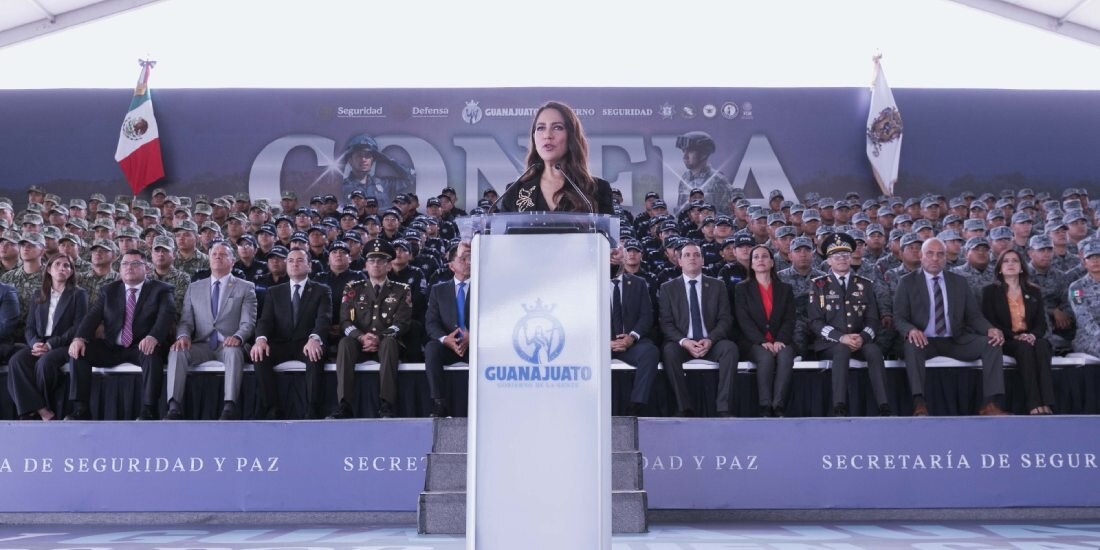 Libia Dennise García presenta el Plan de Carreteras Seguras y entrega 162 nuevas unidades.