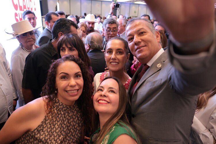 Diversos representantes del sector empresarial se suman al diálogo sobre el desarrollo económico de México.