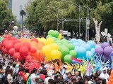 En México, fue hasta 1979 después de surgir el Frente Homosexual de Acción Revolucionaria, cuando se realizó la primera marcha del orgullo LGBTTTI+ organizada por el Frente Homosexual de Acción Revolucionaria, OIKABETH (Movimiento Lésbico Feminista en México) y el Grupo Lambda de Liberación Homosexual.
FOTO: MARIO JASSO /CUARTOSCURO.COM