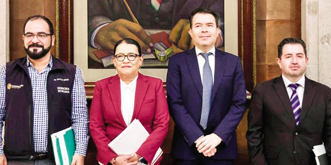 De izq. a der.: Froylán Enciso, Rosa Icela Rodríguez, Arturo Medina, Arturo Arce Vargas, ayer en la Segob.