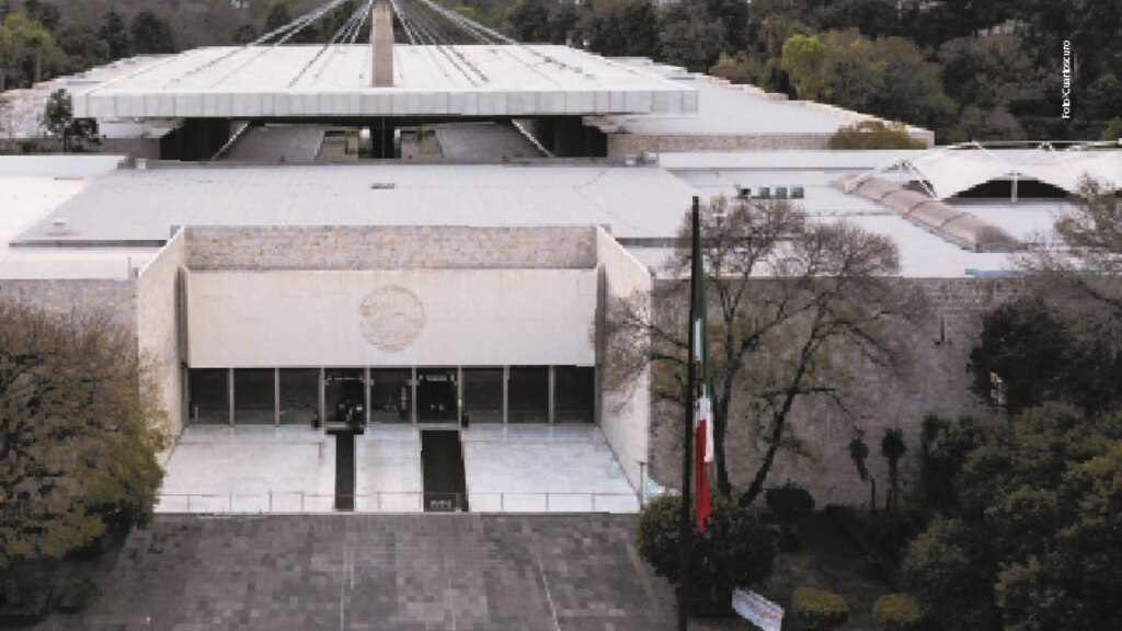 FACHADA del Museo Nacional de Antropología.