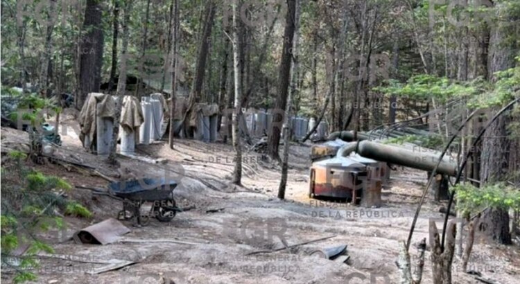 Aspecto de un laboratorio clandestino localizado en el municipio de Morelos, Chihuahua.