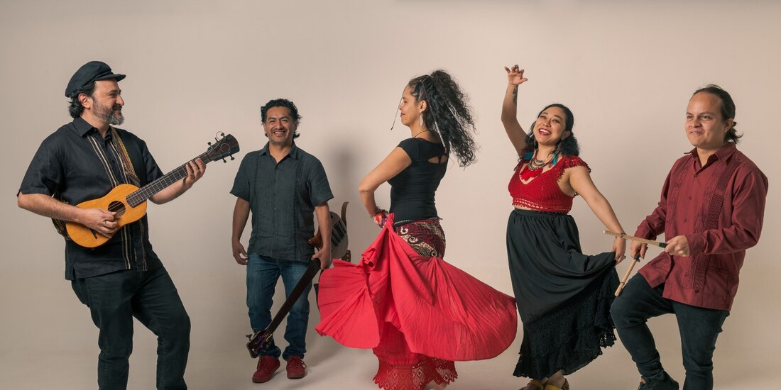 Chéjere celebra 20 años de honrar la música tradicional latinoamericana con un concierto en la Ciudad de México.