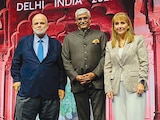 Directivos DEl WTTC con Gajendra Singh, ministro de Turismo y Cultura de India.