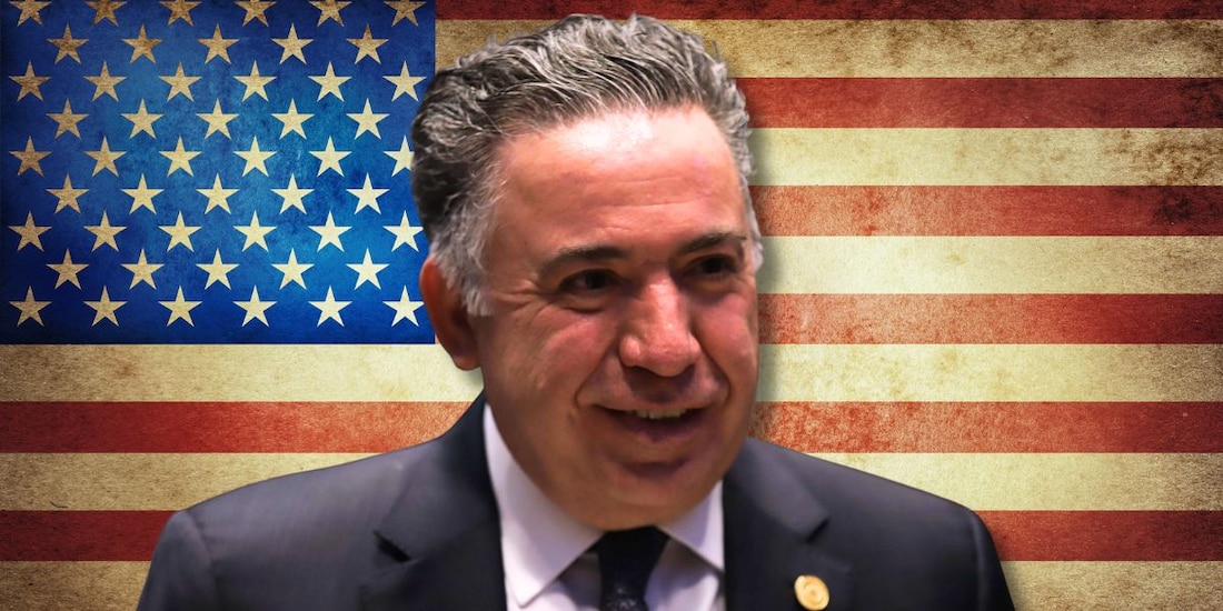 Enrique Inzunza Cázares, senador sin bancada.