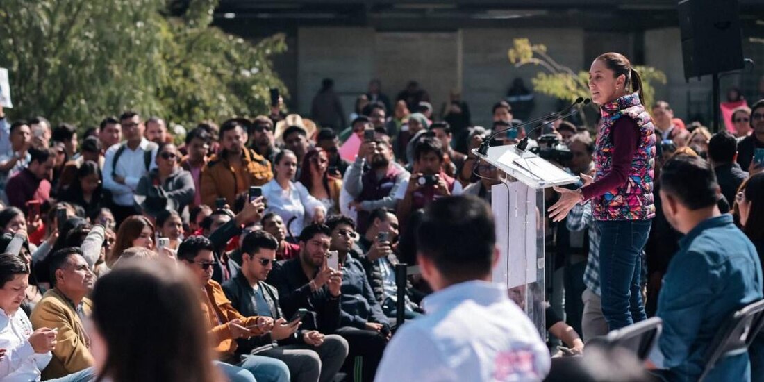 Claudia Sheinbaum presenta a su equipo de jóvenes rumbo al 2024