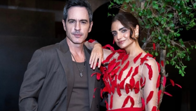 Mauricio Ochmann y Aislinn Derbez