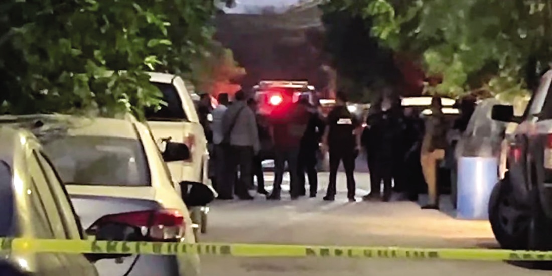 ESCENA donde el detenido acabó el sainete y la persecución, ayer.