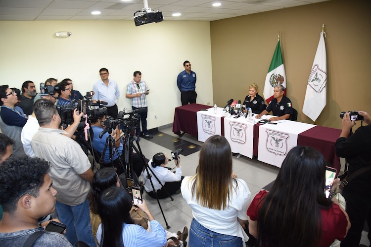Secretario de Seguridad y fiscal general del Estado de Baja California, en conferencia de prensa.