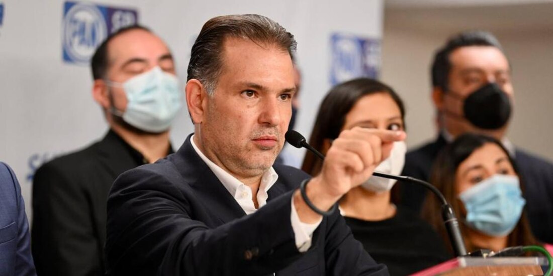 El panista Christian Von Roehrich acusó que el tema del Cártel Inmobiliario es “una campaña negra”..