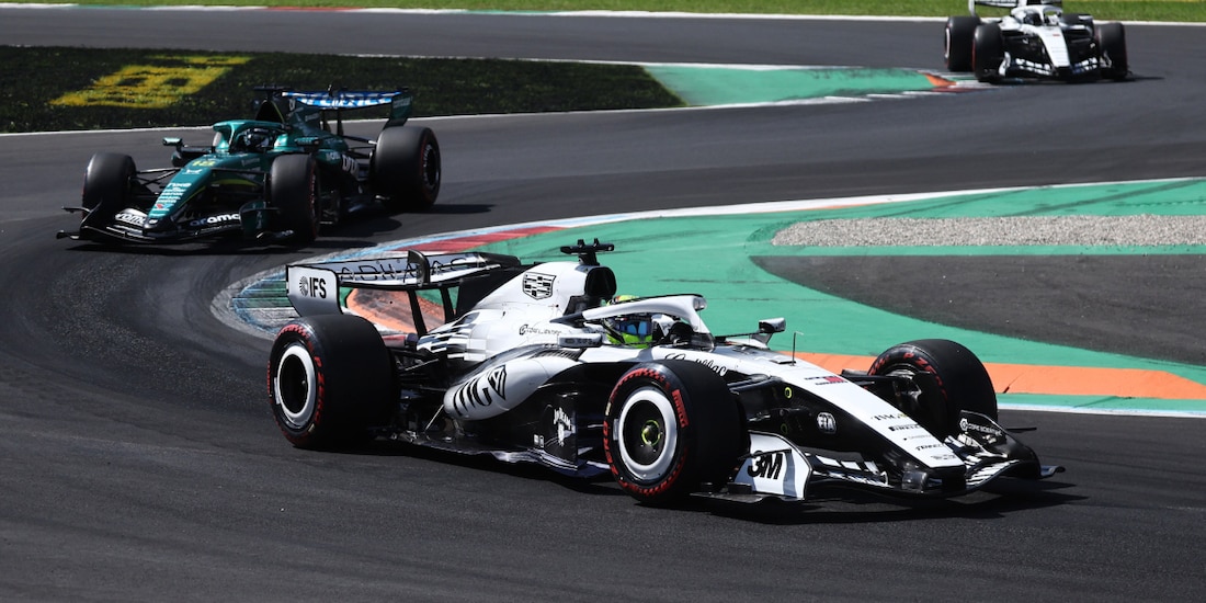 El Cadillac de Checo Pérez en el Autódromo Nacional de Monza.