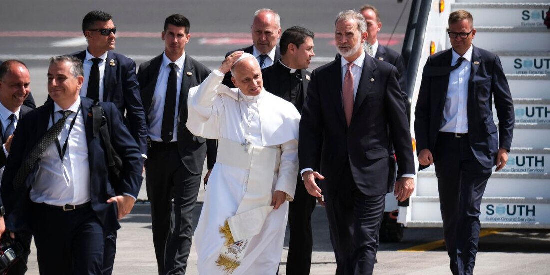 El Obispo de Roma y el Rey de España en la imagen.