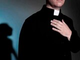 Edward Janiak es señalado de encubrir casos de abuso sexual por parte de sus sacerdotes
