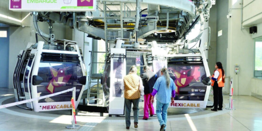 Ciudadanas de Edomex abordan el Mexicable de Indios Verdes.