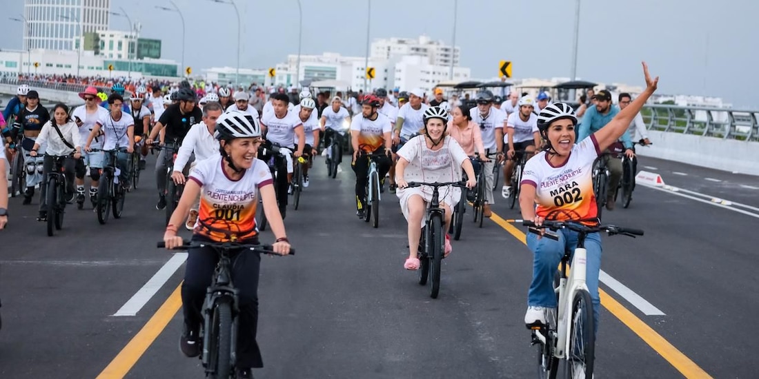 La Presidenta Claudia Sheinbaum y la gobernadora Mara Lezama en la inauguración del Puente Nichupté.