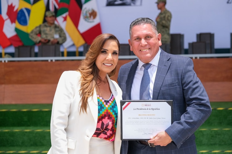 Servidores públicos y autoridades de Quintana Roo fueron galardonados por su aporte a la seguridad en la Copa Mundial de Fútbol 2026.