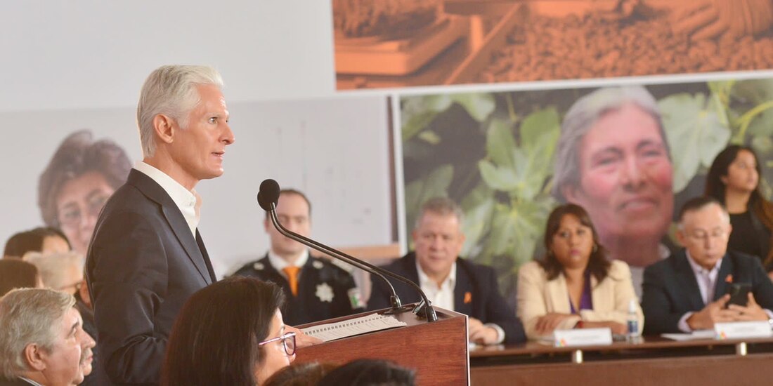 El gobernador del Edomex, Alfredo Del Mazo, ayer.