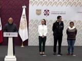 Las autoridades capitalinas llevan a cabo una conferencia de prensa para informar sobre el Protocolo de Emergencia desplegado posterior al sismo de este jueves.