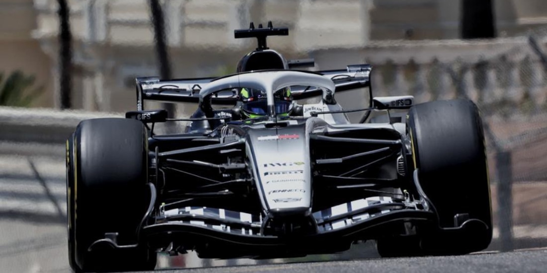 Un carro de Cadillac en la qualy del GP de Mónaco de F1