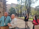 Capitalinos sorprendidos por el sismo de este lunes.