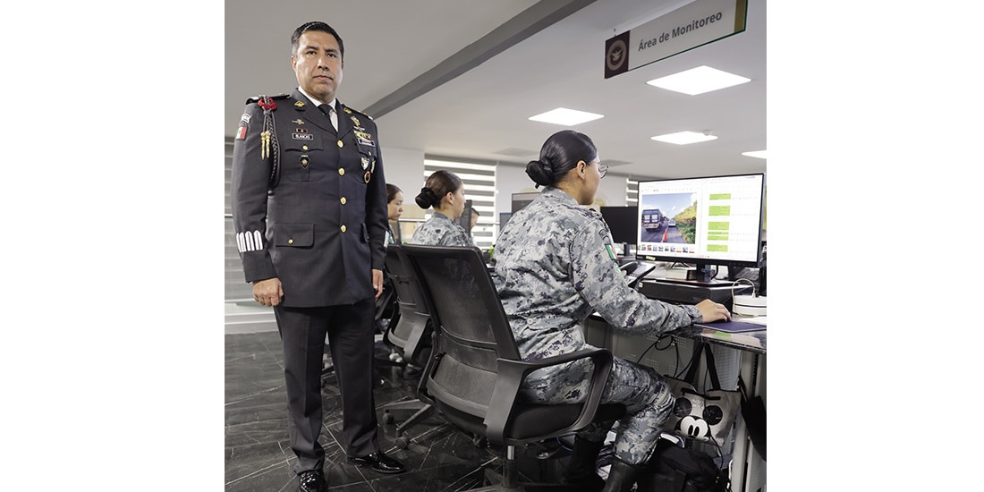 RODOLFO Blancas, coronel de la GN, el martes, en entrevista con
La Razón.