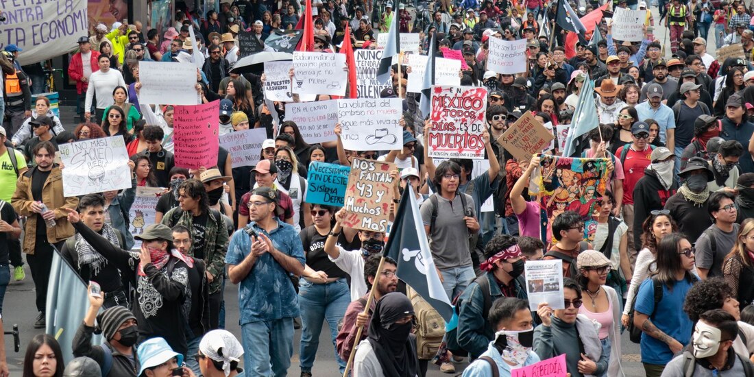 Aspecto de la marcha del Movimiento Generación Z.