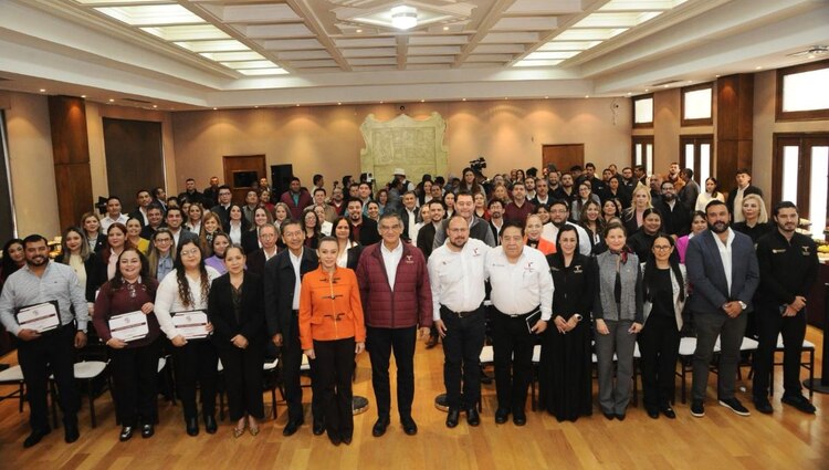 El secretario general de Gobierno, Héctor Joel Villegas González, señaló que la capacitación tuvo como objetivo el mejoramiento del servicio público.