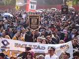 Marcha de integrantes del Sindicato de Trabajadores de la UNAM (STUNAM).
