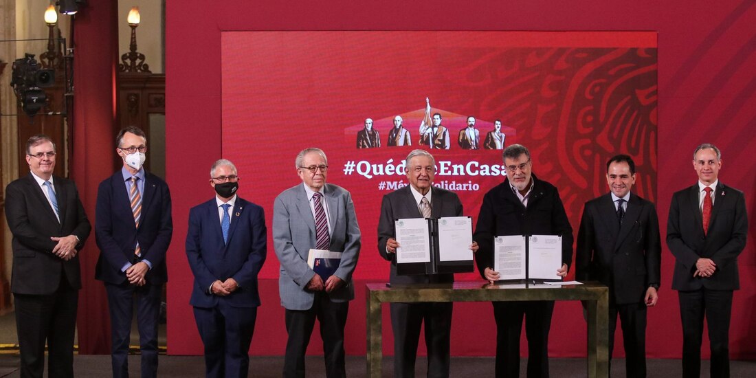 Firma del acuerdo para la obtención de medicamentos, el 29 de octubre de 2020.