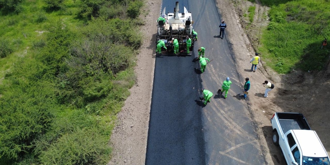 Personal de la Secretaría de Infraestructura, Comunicaciones y Transportes.