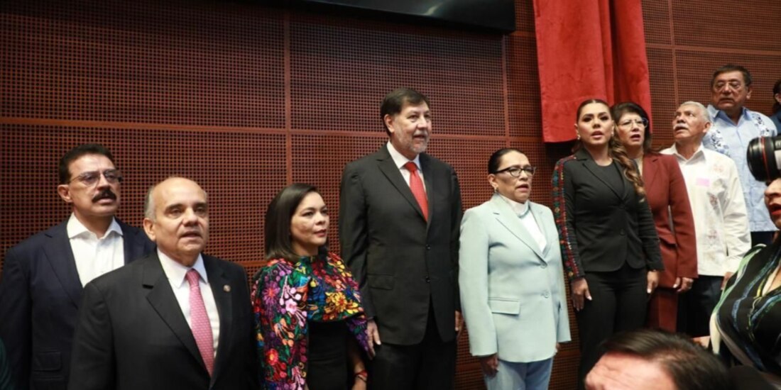 De izq. a der.: Manuel Añorve, Beatriz Mojica, Gerardo Fernández Noroña, Rosa Icela Rodríguez y Evelyn Salgado, ayer.