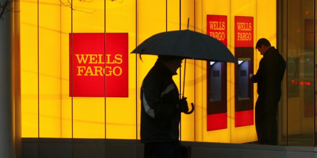 La entidad bancaria anunció que reducirá los dividendos que paga por acción.