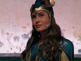 Salma Hayek reveló que lloró cuando se puso el traje de superheroína en Eternals
