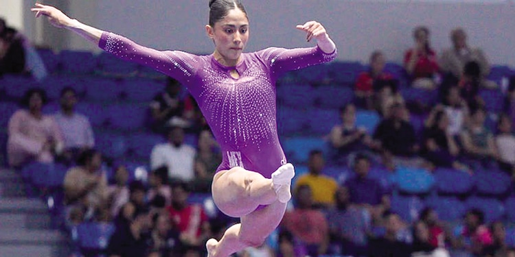 LAS IMÁGENES DEL DÍA │ Eduardo Herrera brilló sobre la pista; Natalia Botello y Máximo Azuelo dominaron en sus combates