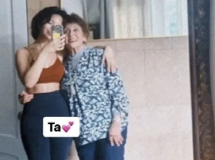 Angela Aguilar y su abuela argentina.