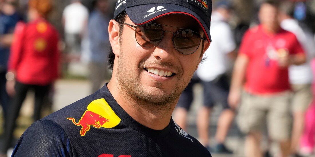 Checo Pérez se pronunció en sus redes sociales con motivo del Día Internacional de la Mujer.