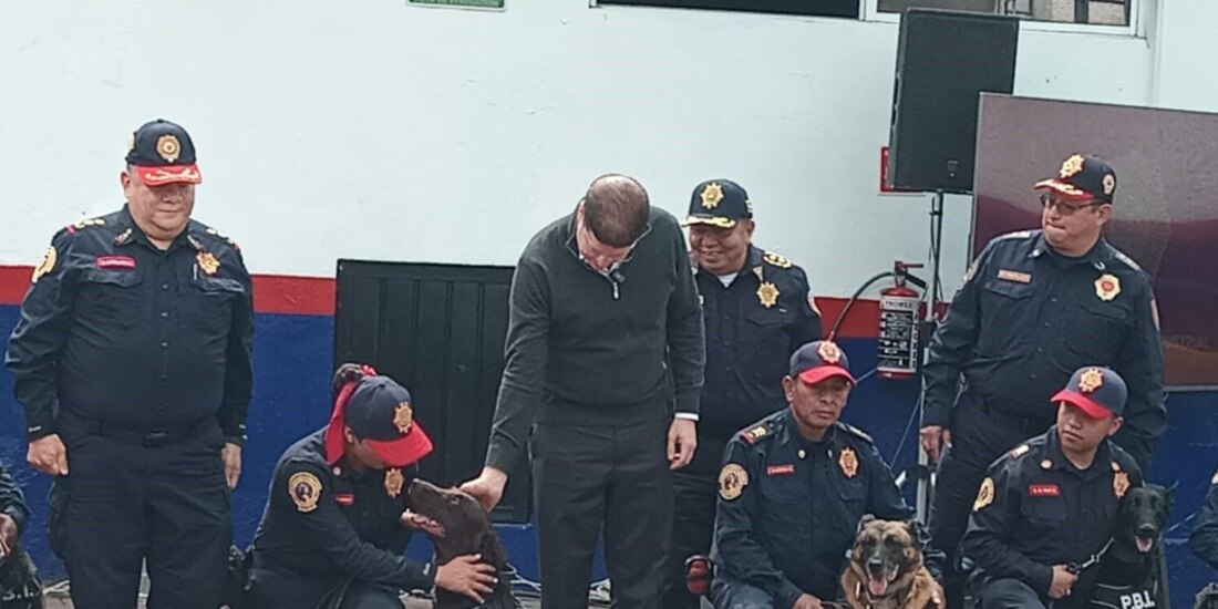 Los canes, despedidos ayer en el 28 aniversario de la unidad canina de la PBI.