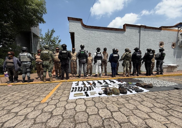 Integrantes de la FSPE, Ejército y Guardia Nacional concretaron el despliegue táctico tierra-aire para detener a diez generadores de violencia.