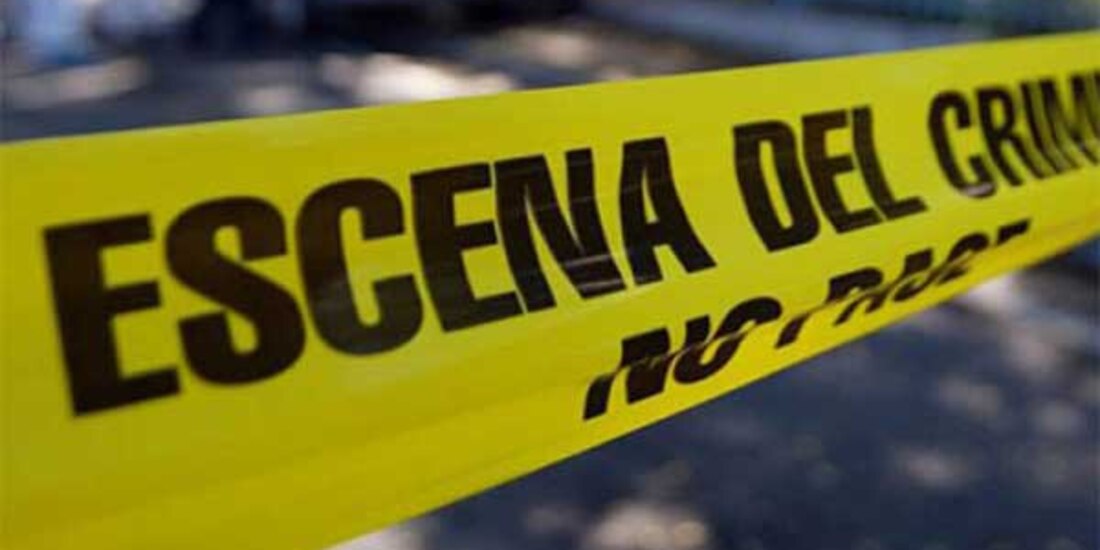 Las autoridades delimitaron la zona donde fueron hallados los cuerpos.