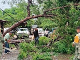 Activan Alerta Roja por huracán Simón en Colima y Jalisco